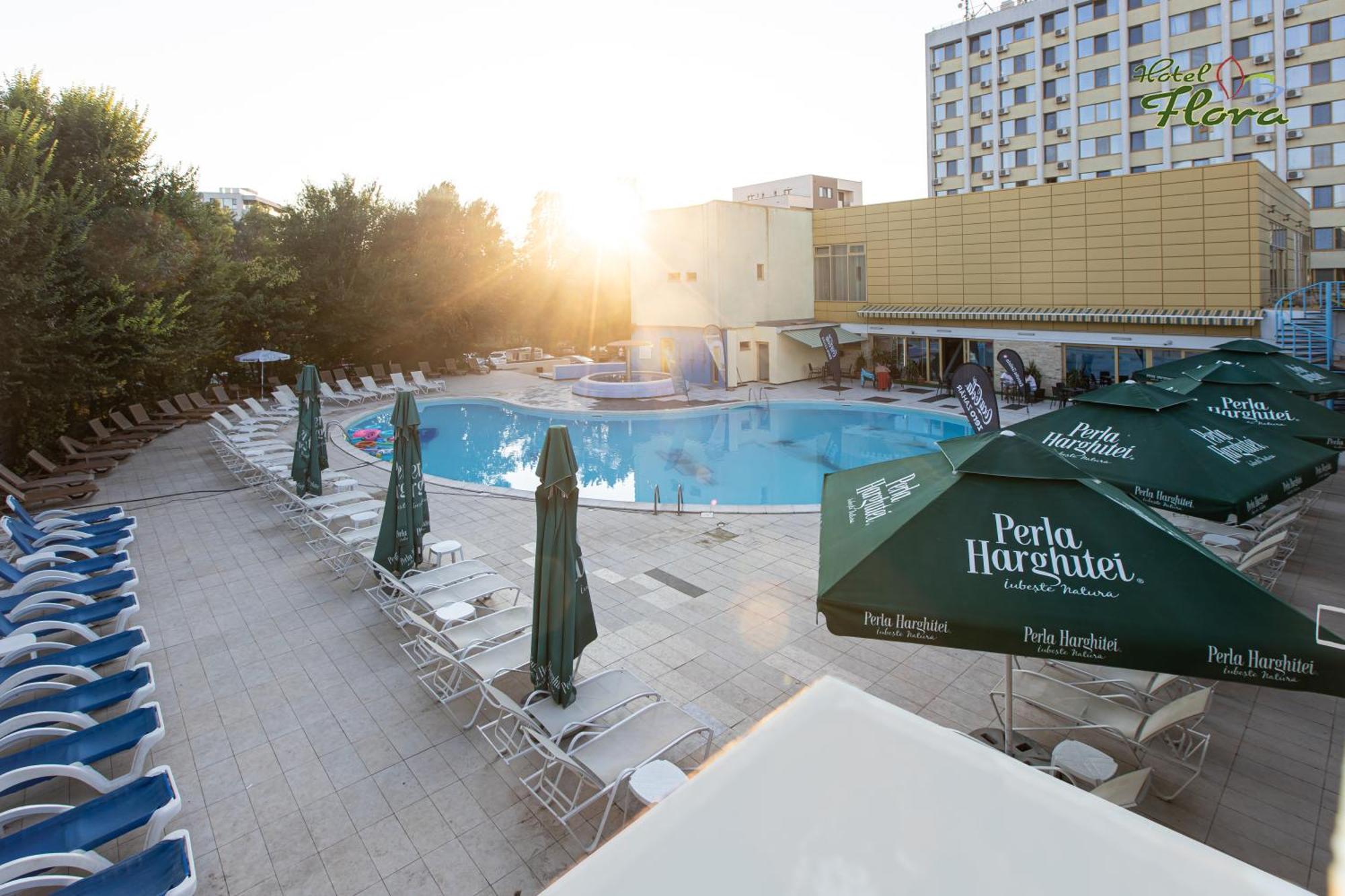 Hotel Flora Mamaia Luaran gambar